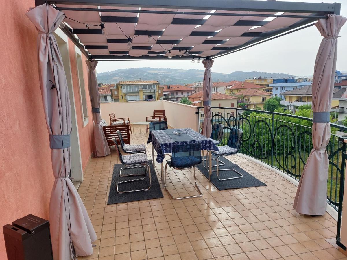شقة Penthouse On The Adriatic Sea مارتينسيكورو المظهر الخارجي الصورة